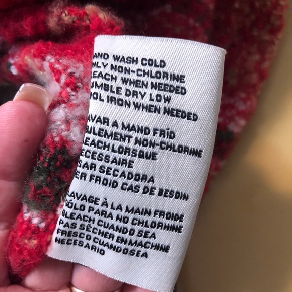 Simply Noelle super soft yarn sweater shawl with hood new without tags one size - Picture 3 of 4